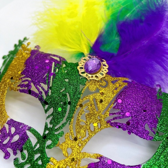 Sparkle & Shine: New Mardi Gras Masquerade Mask for Unforgettable Celebrations! - Picture 4 of 10